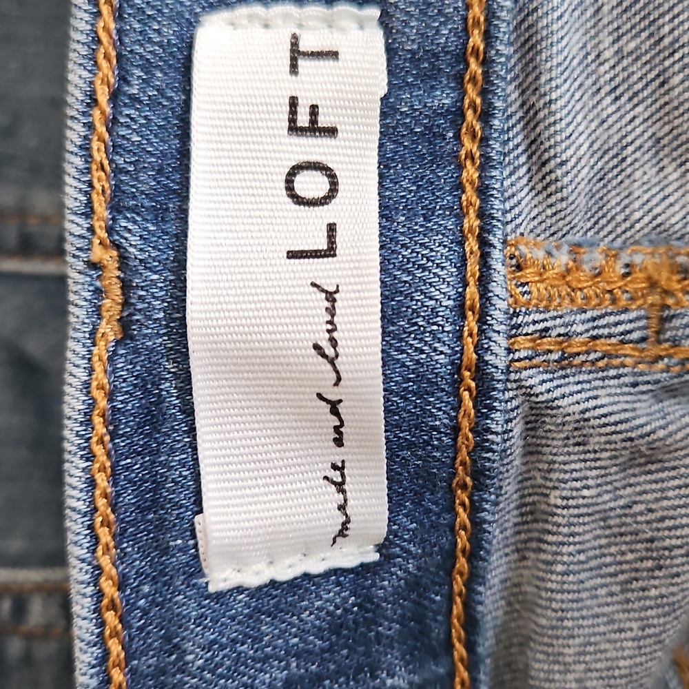 Loft Distressed Blue Jeans - Picture 7 of 9